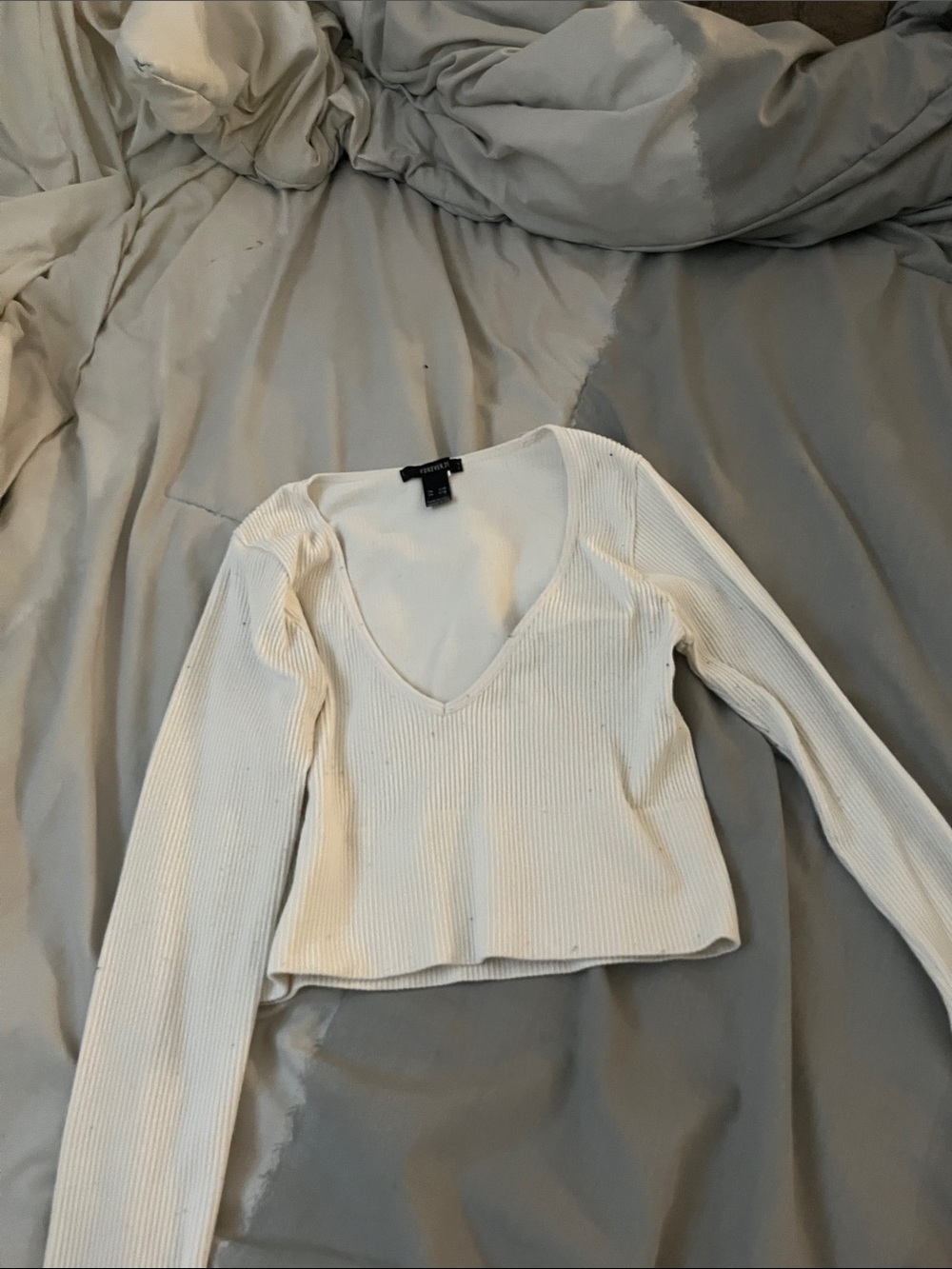 Express Cream Ribbed V-Neck Long Sleeve Crop Top